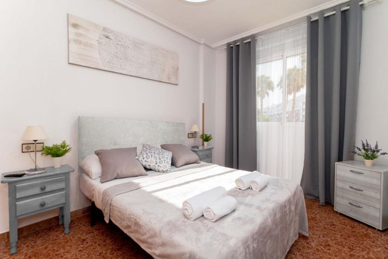 Apartamentos Villa Madrid Torrevieja Exterior foto