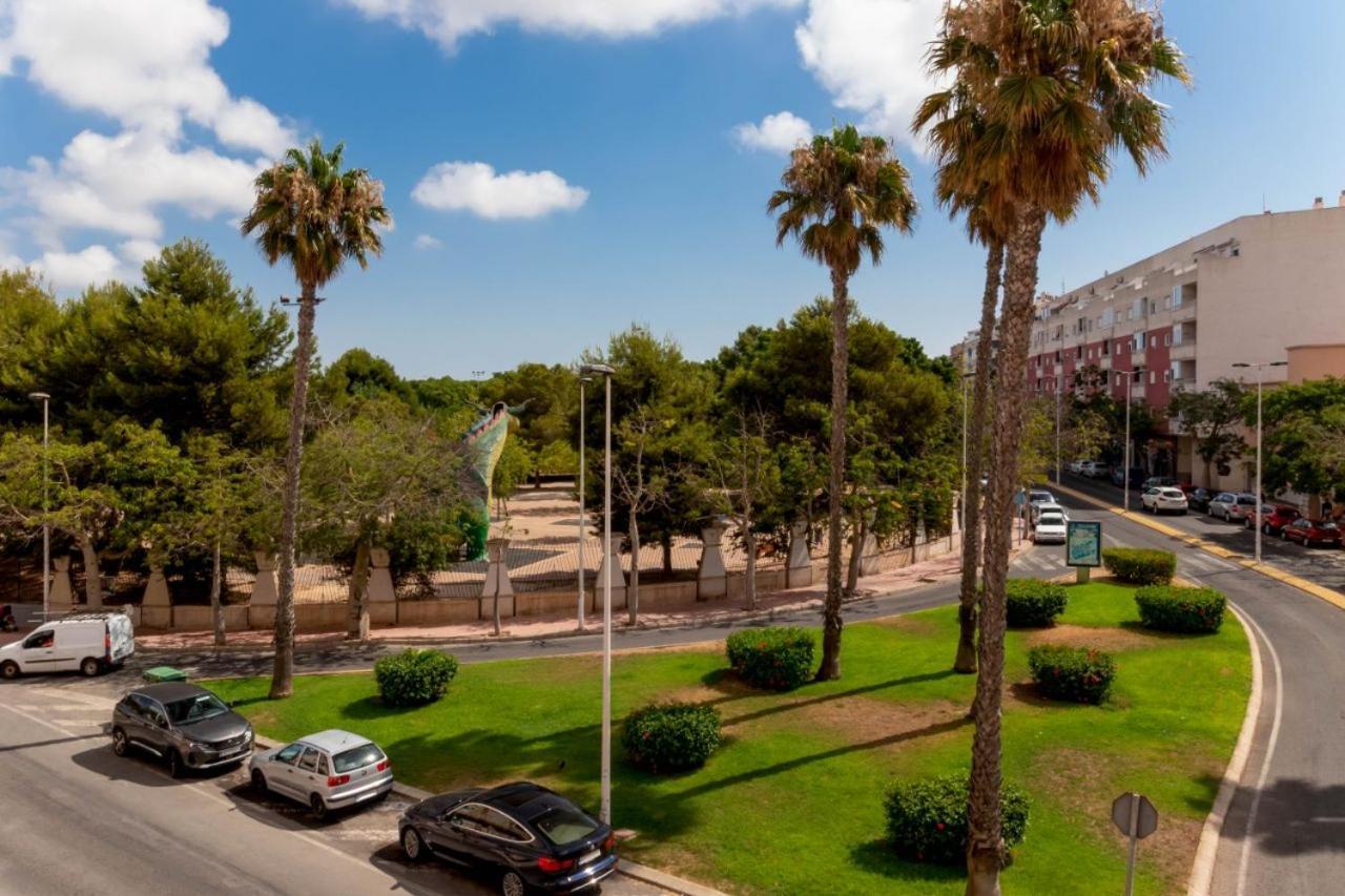Apartamentos Villa Madrid Torrevieja Exterior foto